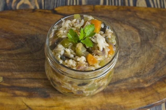 Салат с рисом на зиму рецепты с фото пошагово самый вкусный и простой